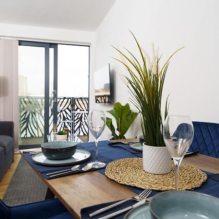 1 Bed Flat Near Canary Wharf, O2 Appartement Londen Buitenkant foto